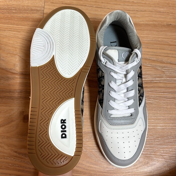 Dior B27 Uptown Low-Top Sneaker Gray and White - Picture 9 of 12